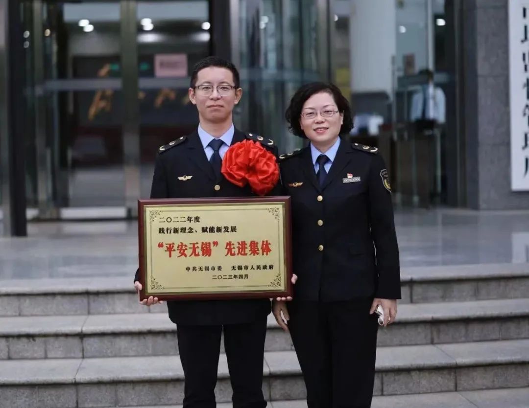 1689926171629875.jpg 1689926171629875.jpg